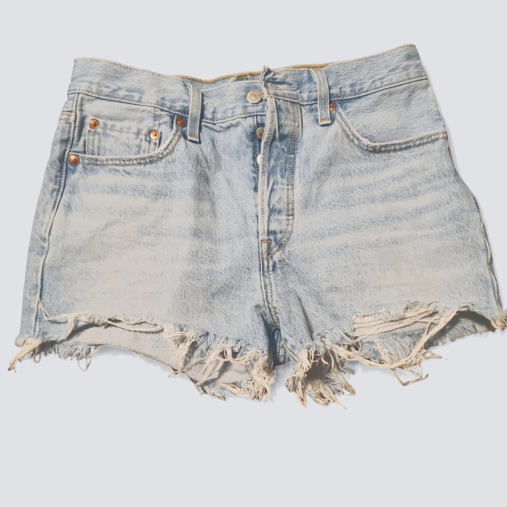 3 pairs of Levi's shorts